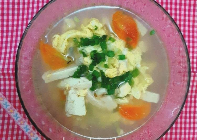 Langkah Mudah untuk Menyiapkan Tan Hua Tang (Sup Tomat-Telur-Tahu), Enak
