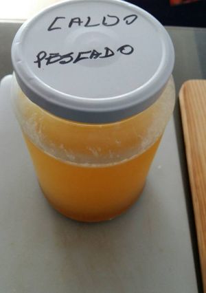 Foto principal de Caldo de pescado casero