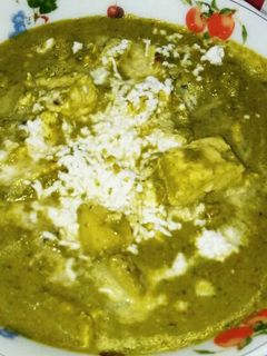 A picture of Palak paneer(no onion no garlic).
