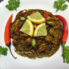 A picture of Spicy Scrambled Green Chicken Fry.