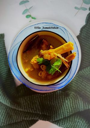 A picture of Mutton Paya Soup.