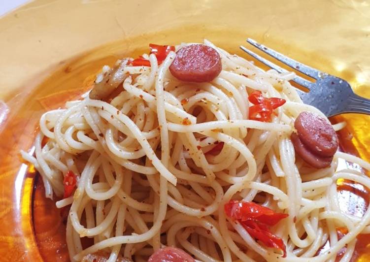 Resep Spagetti aglio olio sederhana yang Menggugah Selera