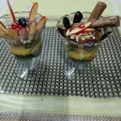 A picture of Custard biscuits & fruits pudding.
