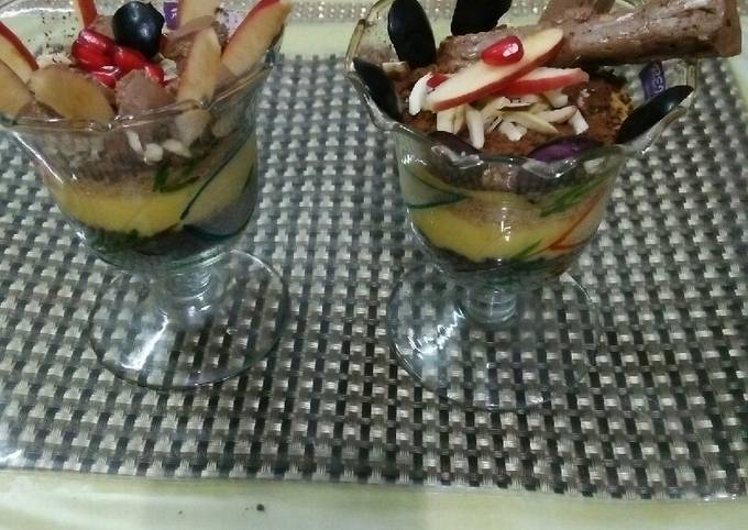 Custard biscuits & fruits pudding