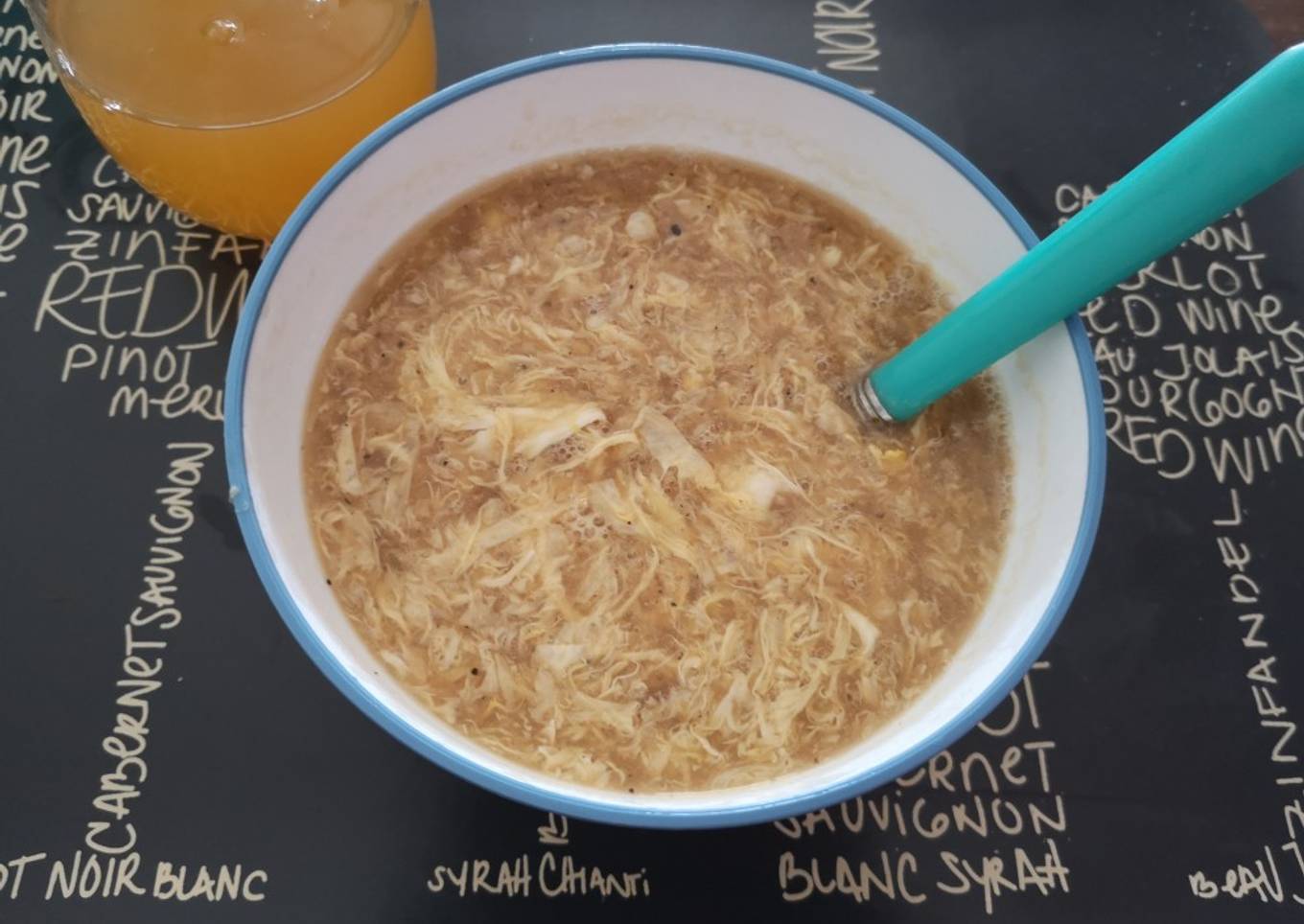 Sopa de huevo china (egg drop soup)