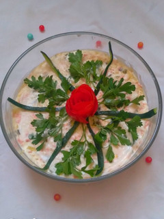 عکسی از دستور سالاد الویه