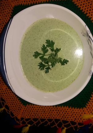 A picture of Coriander raita🌿.