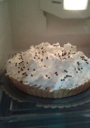 Una foto de Torta simple con merengue