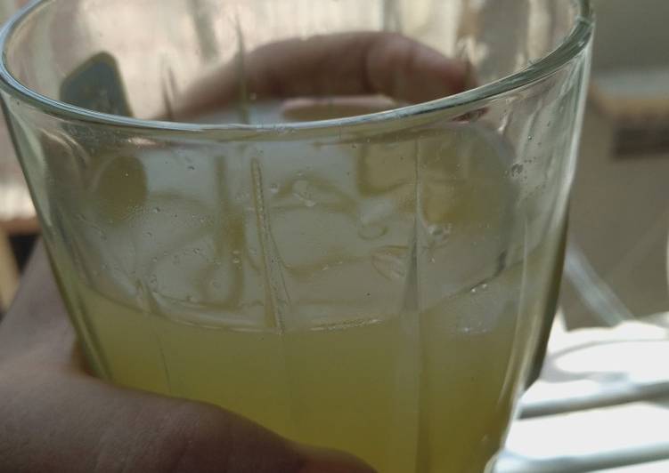 Easiest Way to Prepare Homemade Pineapple juice