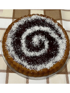Foto di Crostata morbida con marmellata di ciliegie e cocco 🍒🥥
