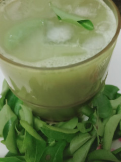 நெல்லிக்காய் ஜூஸ் (Nellikai juice recipe in tamil) செய்முறை முக்கிய புகைப்படம்