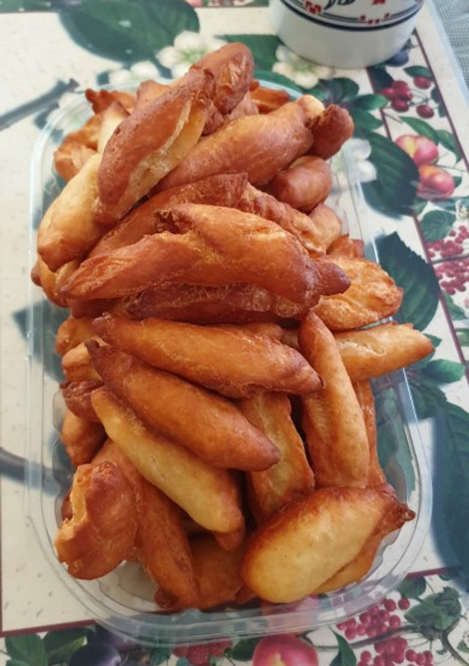Una foto de Buñuelos calientes para tomar con café o té