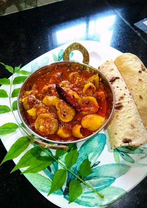 A picture of Aloo, Parwal Subzi.