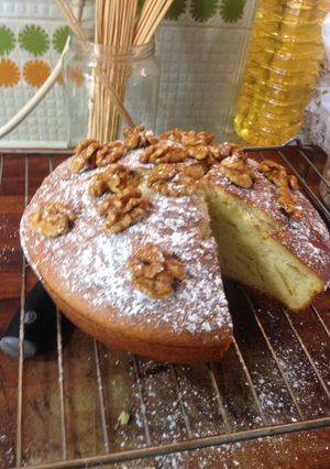 Foto principal de Bizcocho con pera y almendras caramelizadas
