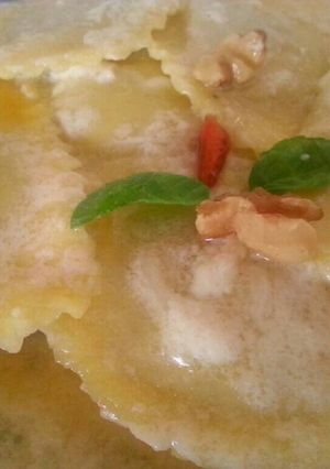 Foto principal de Medialuna de boletus en salsa de queso