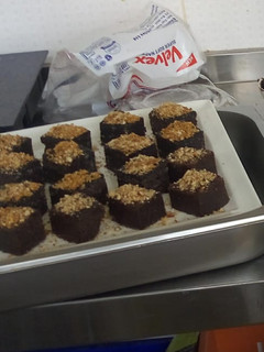A picture of Chocolate brownies #weeklyjikonichallenge.