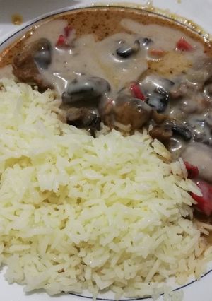 صورة لوصفة فطر ولحمة بالصوص اللذيذ