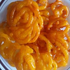 A picture of Crispy Jalebi at home.