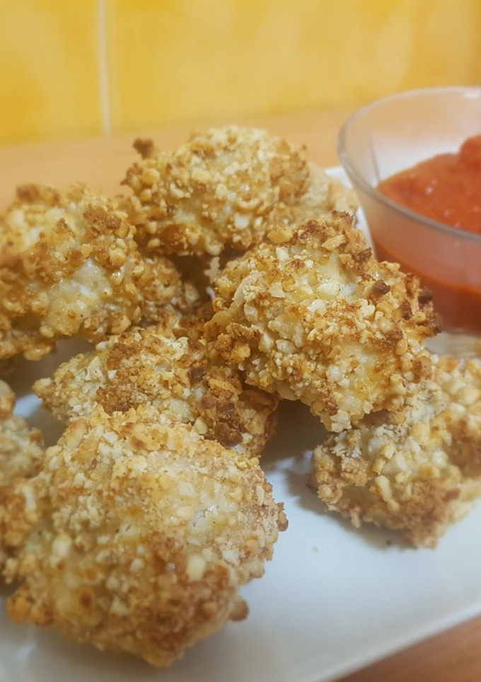 Una foto de Nuggets de pollo con salsa barbacoa saludable