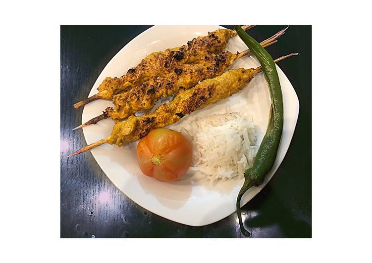 كباب دجاج مع أرز 
chicken kabab with rice