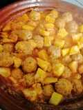 Tajín de kefta con patatas fritas