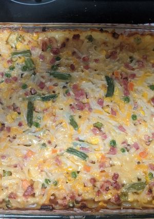 A picture of Stupid-Easy-Cheap Ham and Hash brown casserole.