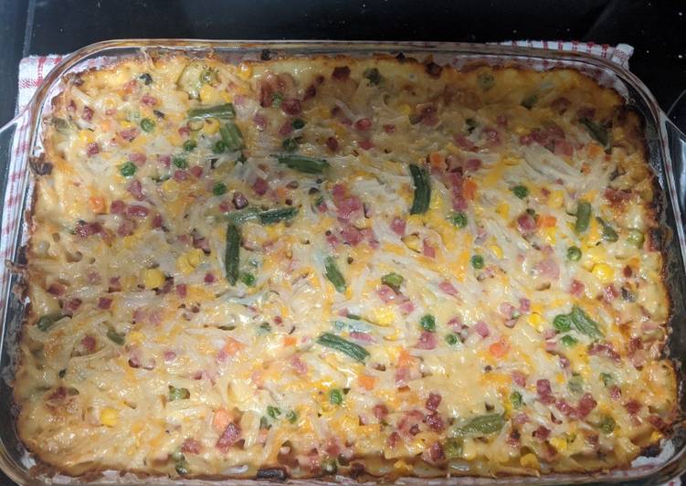 Stupid-Easy-Cheap Ham and Hash brown casserole