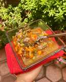 Caldo de bisteck con verduras