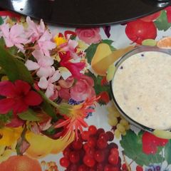 A picture of Creamy custard fruits salad with Dryfruits.