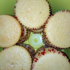 A picture of Vanilla cupcake.