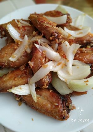 Hình của món Cánh gà chiên nước mắm.