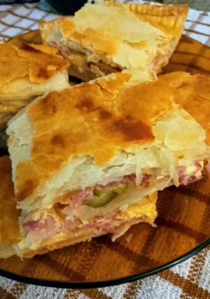 Una foto de Torta de Jamón, Lomito Ahumado y Mozzarella