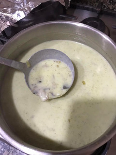 A picture of شوربة البروكلي.