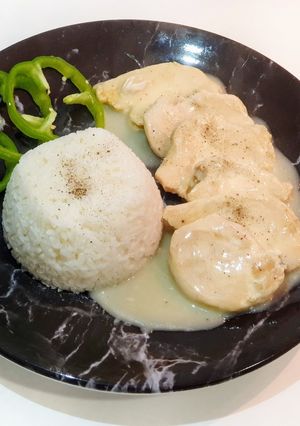 صورة لوصفة شرحات دجاج بصوص الثوم و الليمون 😋