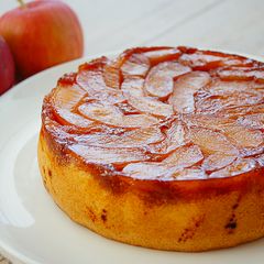 A picture of Juicy and Fluffy! Caramel Apple Cake.