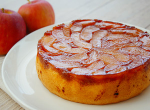 A picture of Juicy and Fluffy! Caramel Apple Cake.