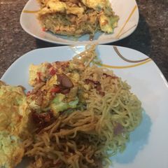 A picture of Noodles Fried Egg.