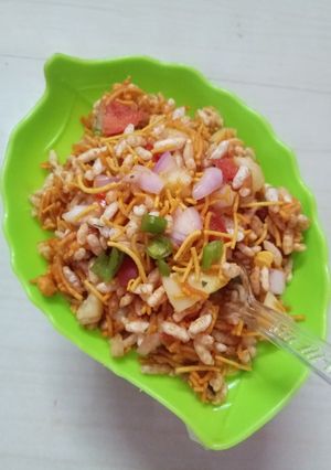 चटपटी भेलपूरी (Chatpati bhel puri recipe in Hindi) रेसिपी मुख्य फोटो