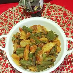 A picture of Aloo Bhindi/ Okda Sabji.
