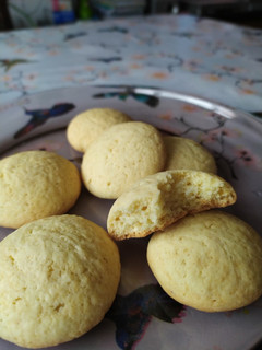 Una foto de Galletas de limón o Scones