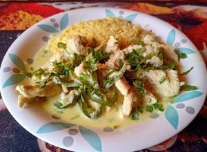 Una foto de Strogonoff de pollo