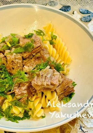 A picture of Beef Stewed with Onions in a Multicooker.