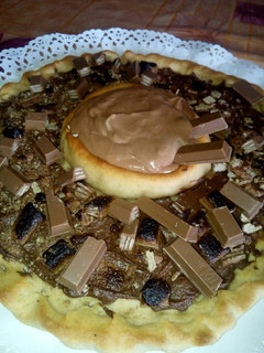 Una foto de Pizza KitKat "Bomba de chocolate"