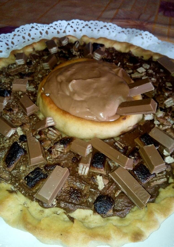 Una foto de Pizza KitKat "Bomba de chocolate"