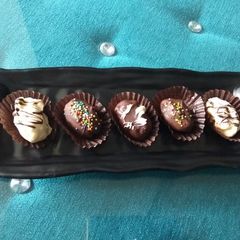 A picture of Dates pan chocolates.