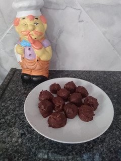 Una foto de Bombones estilo Bon o Bon 🐇