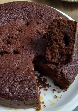 A picture of Chocolate Sponge Cake with White Chocolate Filling.