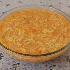A picture of Chicken szechuan soup.