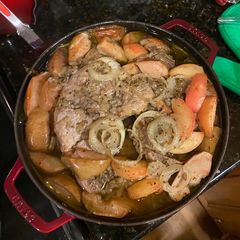 A picture of Apple Sage Bourbon Pork Chops.