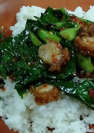 รูปของ คะน้าหมูกรอบ